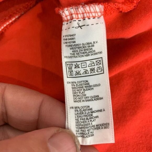 Forever 21 Women's Red Mini Flared Mini Skirt Size Medium - Picture 3 of 7